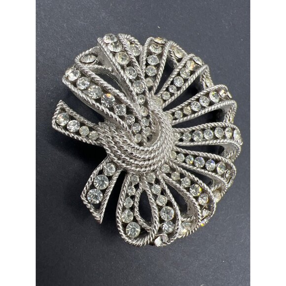 Crown Trifari@ Trifanium Rhinestone Swirl Brooch Silver-Tone Rope-Knot Signed - Picture 8 of 9